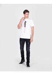 Les Hommes T-shirt "Vertical Line" | LJT201 700P | Vertical Line | Mężczyzna | Biały. Okazja: na co dzień. Kolor: biały. Materiał: bawełna. Wzór: nadruk. Styl: casual