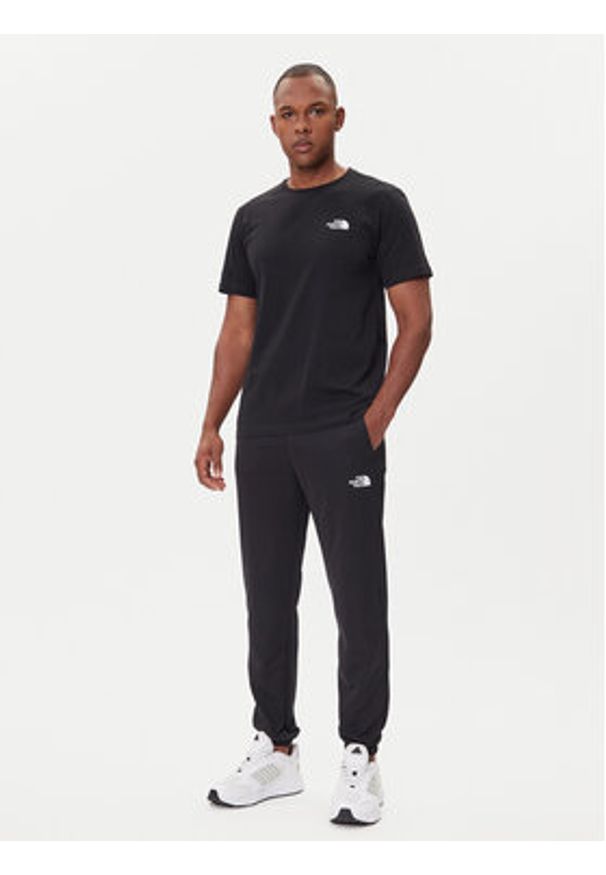 The North Face T-Shirt Half Dome Photo NF0A8EE9 Czarny Regular Fit. Kolor: czarny. Materiał: bawełna