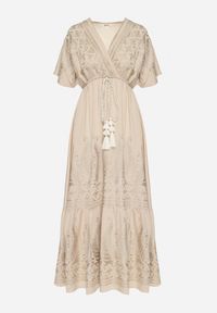 Born2be - Beżowa Kopertowa Sukienka z Wiskozy Zdobiona Frędzlami i Metalicznym Haftem Redeirae. Okazja: na spacer, na co dzień. Typ kołnierza: dekolt w serek. Kolor: beżowy. Materiał: wiskoza. Wzór: haft, aplikacja. Typ sukienki: kopertowe. Styl: casual, klasyczny #5