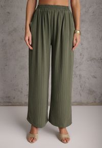 Renee - Ciemnozielony Komplet z Wiskozy Spodnie Wide Leg i Koszula Bez Rękawów z Paskiem Adduin. Kolor: zielony. Materiał: wiskoza #5