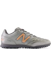 Turfy męskie New Balance MS42TSG2 – szare. Kolor: szary. Materiał: syntetyk, materiał. Szerokość cholewki: normalna. Sezon: zima. Sport: piłka nożna #1