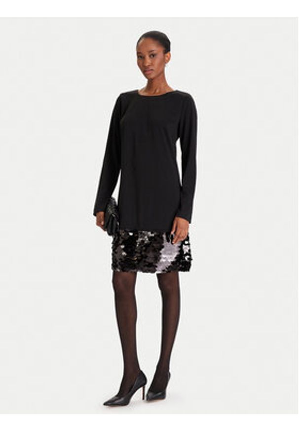 DKNY Sukienka koktajlowa DD5J1N09 Czarny Relaxed Fit. Kolor: czarny. Materiał: syntetyk. Styl: wizytowy