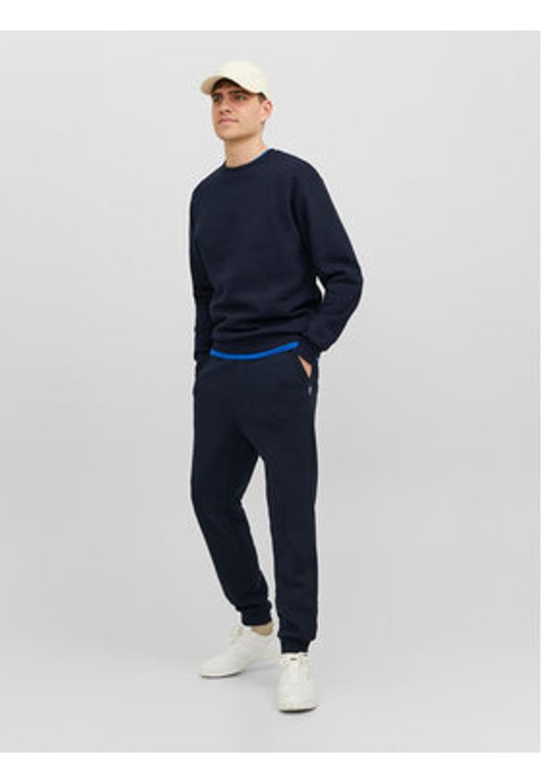 Jack & Jones - Jack&Jones Bluza Bradley 12249341 Granatowy Relaxed Fit. Kolor: niebieski. Materiał: bawełna, syntetyk