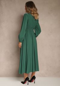 Renee - Zielona Sukienka Plisowana z Wiskozy Ozdobiona Wiązaniem Farrive. Okazja: na co dzień. Kolor: zielony. Materiał: wiskoza. Wzór: aplikacja. Styl: klasyczny, casual, elegancki #3