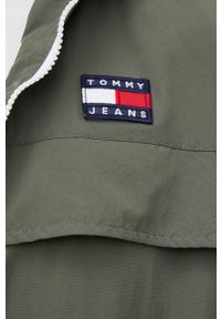 Tommy Jeans kurtka DM0DM13340.PPYY męska kolor zielony przejściowa. Okazja: na co dzień. Typ kołnierza: kaptur. Kolor: zielony. Materiał: poliamid. Styl: casual #4