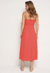 Born2be - Czerwona Sukienka na Cienkich Regulowanych Ramiączkach Zapinana na Guziki Palfea. Kolor: czerwony. Długość rękawa: na ramiączkach. Wzór: aplikacja. Styl: elegancki #3