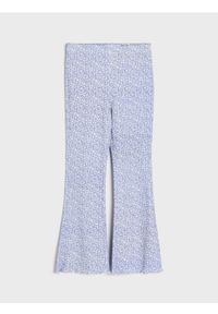 Sinsay - Prążkowane legginsy flare - wielobarwny. Materiał: prążkowany #1