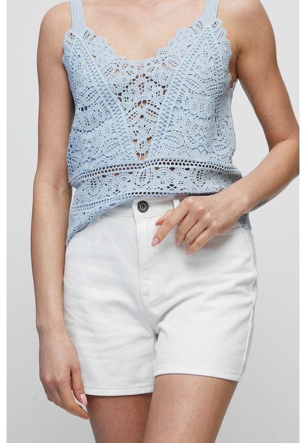 medicine - Medicine szorty jeansowe damskie kolor biały gładkie high waist. Stan: podwyższony. Kolor: biały. Materiał: jeans. Wzór: gładki