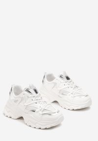 Born2be - Białe Sznurowane Sneakersy na Grubej Podeszwie z Siateczką Pebblesa. Kolor: biały. Wzór: aplikacja, ażurowy