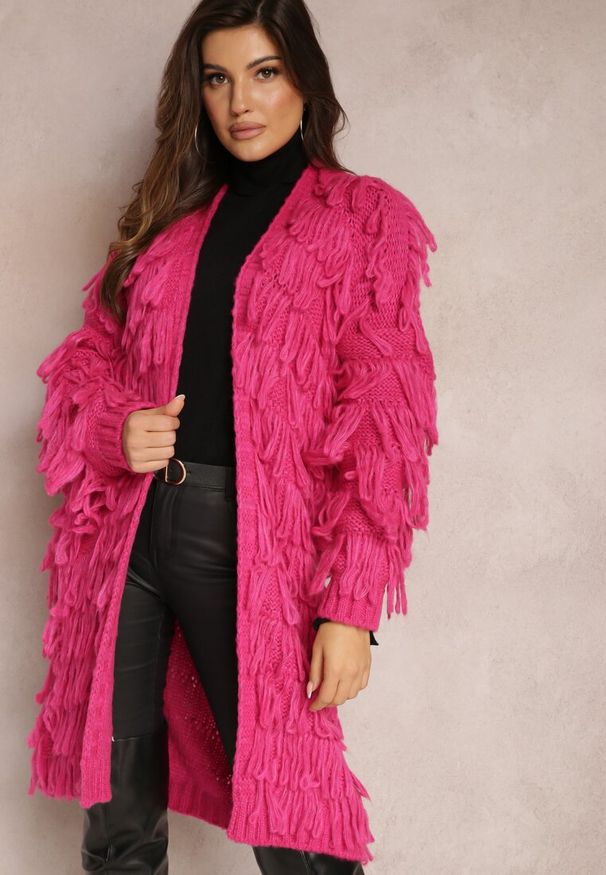 Renee - Fuksjowy Niezapinany Kardigan w Ozdobne Frędzle Massawa. Kolor: różowy. Styl: elegancki