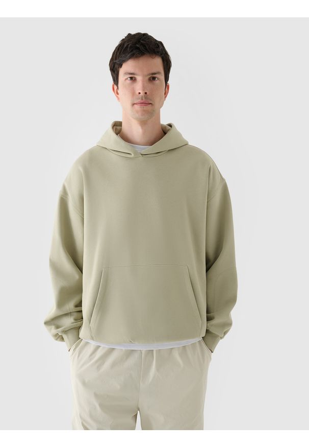 4f - 4F Bluza dresowa nierozpinana z kapturem męska - oliwkowa/khaki XXL. Okazja: na co dzień. Typ kołnierza: kaptur. Kolor: oliwkowy, wielokolorowy, brązowy. Materiał: dresówka. Wzór: gładki, ze splotem. Styl: casual, sportowy