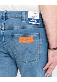 Wrangler - WRANGLER MĘSKIE SPODNIE JEANSOWE WRANGLER GREENSBORO COOL TWIST W15QYLZ70 112330710 #5