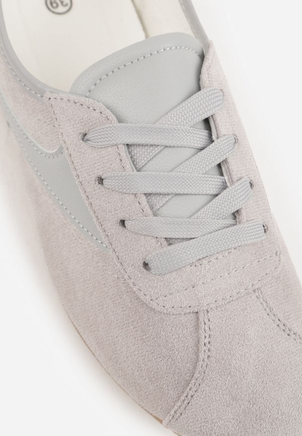 Born2be - Szare Sneakersy z Imitacji Zamszu w Stylu Kultowych Tenisówek Aelliana. Okazja: na co dzień. Kolor: szary. Materiał: zamsz. Szerokość cholewki: normalna