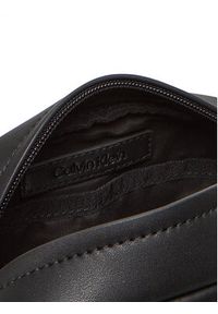 Calvin Klein Saszetka Ck Must Mono Reporter S LV04D3089G Czarny. Kolor: czarny. Materiał: skóra