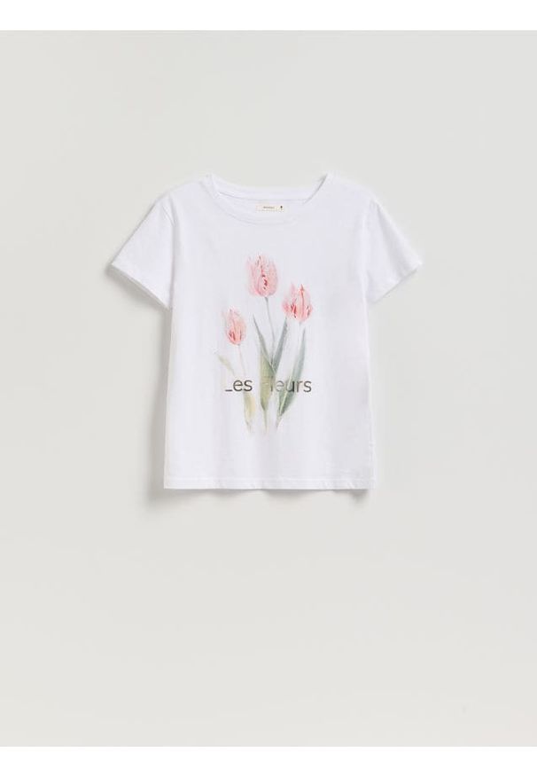 Reserved - T-shirt z nadrukiem - biały. Kolor: biały. Materiał: dzianina, bawełna. Wzór: nadruk