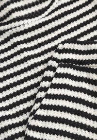 Renee - Beżowo-Czarny Komplet z Dzianiny w Paski z Bawełną Bluzka z Krótkim Rękawem i Spodnie Akiseithe. Kolor: beżowy. Materiał: bawełna, dzianina. Wzór: paski #2