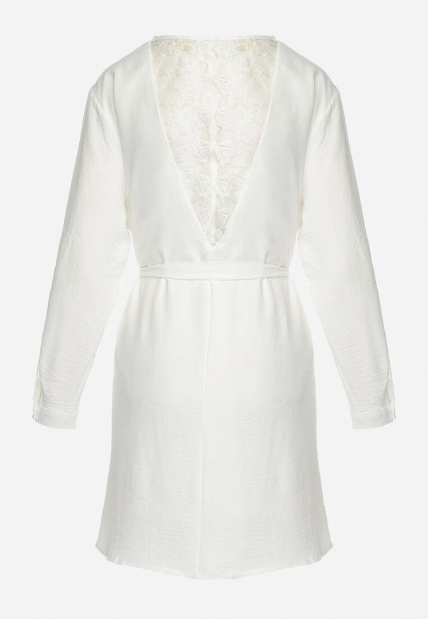 Born2be - Biała Sukienka Mini Rozkloszowana z Paskiem i Koronkową Wstawką Varanil. Okazja: na co dzień. Kolor: biały. Materiał: koronka. Styl: casual. Długość: mini