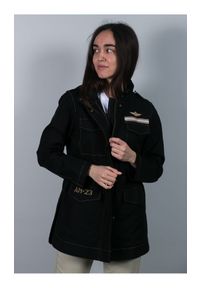 Bawełniana czarna kurtka saharyjska Aeronautica Militare. Kolor: czarny. Materiał: bawełna. Wzór: nadruk, aplikacja. Styl: militarny, elegancki, klasyczny