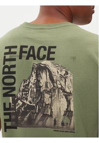 The North Face T-Shirt Half Dome Photo NF0A8EE9 Zielony Regular Fit. Kolor: zielony. Materiał: bawełna #3