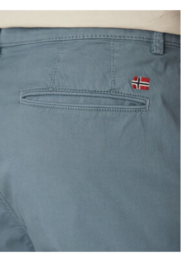 Napapijri Chinosy M-Puyo NP0A4H98 Zielony Slim Fit. Kolor: zielony. Materiał: bawełna