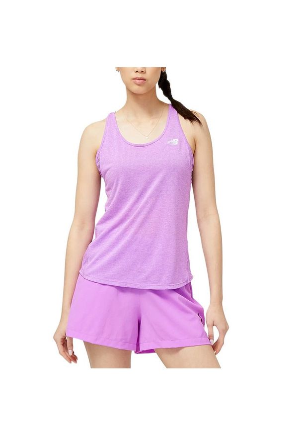 Koszulka New Balance WT21260OOR - fioletowa. Kolor: fioletowy. Materiał: materiał, poliester. Długość rękawa: na ramiączkach. Sezon: lato
