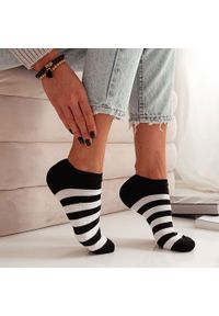 Milena - Stopki damskie w grube czarne paski (model 935). Kolor: czarny. Materiał: poliamid, bawełna, materiał, elastan. Wzór: paski #1