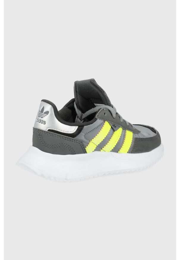 adidas Originals buty dziecięce Retropy kolor szary. Nosek buta: okrągły. Zapięcie: sznurówki. Kolor: szary. Materiał: guma. Wzór: nadruk
