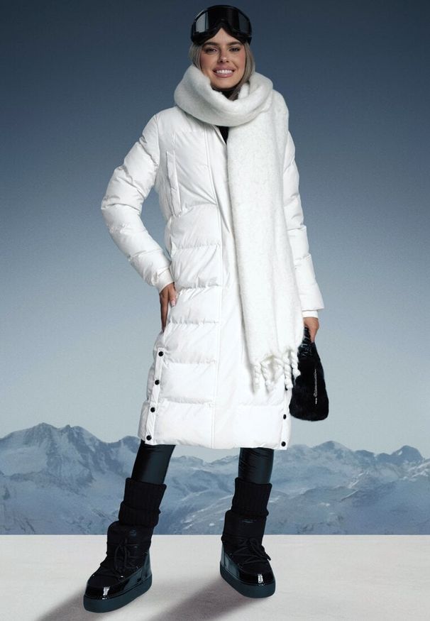 Born2be - Biała Długa Kurtka z Kapturem Ściągaczami i Dołem Zapinanym na Napy Sialinnor. Okazja: na co dzień. Typ kołnierza: kaptur. Kolor: biały. Materiał: jeans. Długość: długie. Styl: elegancki, casual