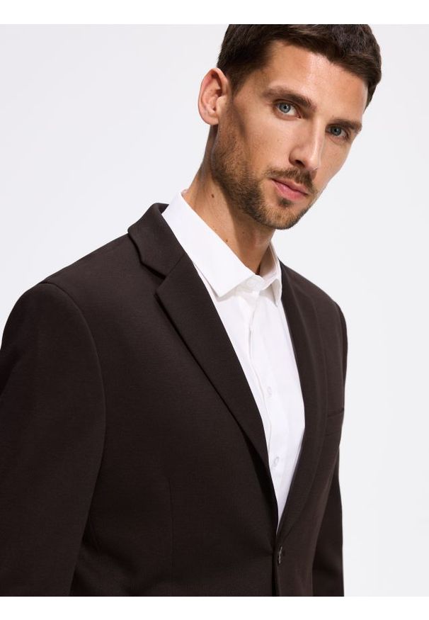 Reserved - Marynarka slim fit z dodatkiem wiskozy - ciemnobrązowy. Kolor: brązowy. Materiał: wiskoza