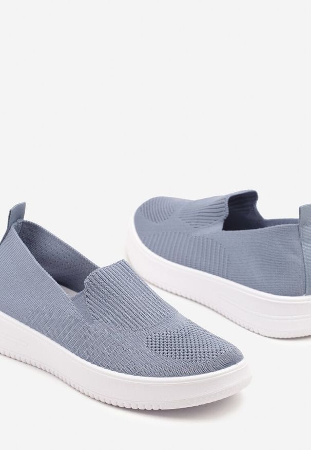 Born2be - Niebieskie Tenisówki z Elastyczną Cholewką Eranila. Okazja: na co dzień, na spacer. Kolor: niebieski. Materiał: jeans. Szerokość cholewki: normalna. Styl: casual