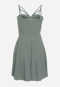Born2be - Miętowa Rozkloszowana Gorsetowa Sukienka na Ramiączkach z Usztywnianymi Miseczkami Brindia. Okazja: na co dzień, na imprezę. Typ kołnierza: dekolt gorset. Kolor: miętowy. Materiał: jeans. Długość rękawa: na ramiączkach. Sezon: lato. Typ sukienki: gorsetowe. Styl: wizytowy, klasyczny, casual #6