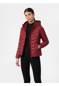 4f - Kurtka puchowa pikowana damska - bordowa. Typ kołnierza: kaptur. Kolor: czerwony. Materiał: puch #2