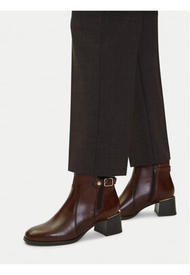 Lasocki Botki CEO-WB-THESSA-32 Brązowy. Kolor: brązowy. Materiał: skóra