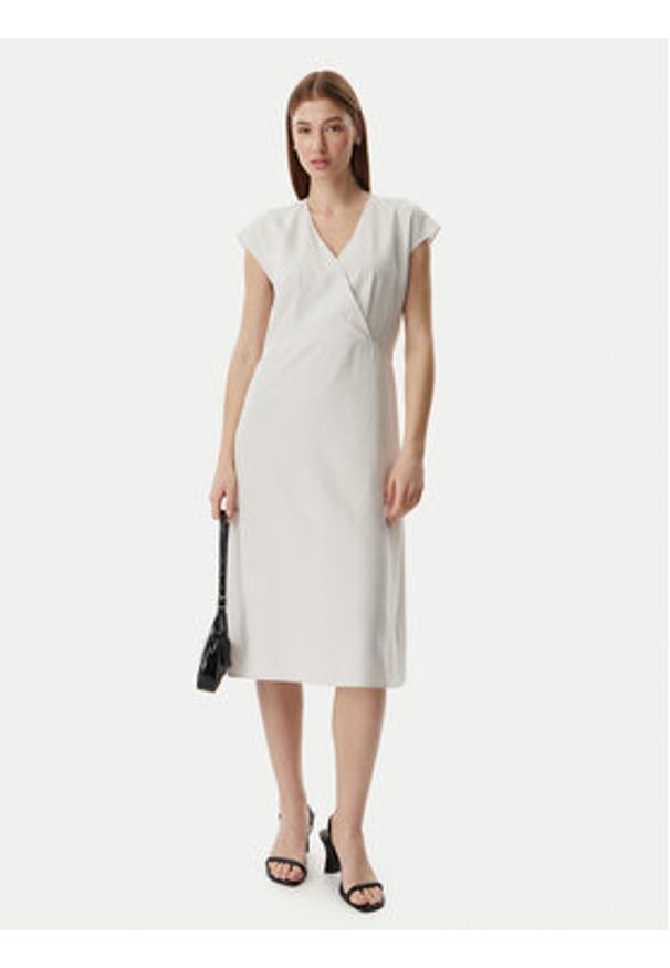 Calvin Klein Sukienka codzienna LV044F016G Beżowy jasny Regular Fit. Okazja: na co dzień. Kolor: beżowy. Materiał: lyocell. Typ sukienki: proste. Styl: casual