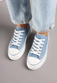 Born2be - Niebieskie Klasyczne Trampki na Grubej Podeszwie Natileva. Okazja: na co dzień. Kolor: niebieski. Materiał: jeans. Szerokość cholewki: normalna. Styl: klasyczny