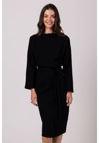 MOE - Dzianinowa Sukienka Midi z Paskiem - Czarna. Kolor: czarny. Materiał: dzianina. Długość: midi #1