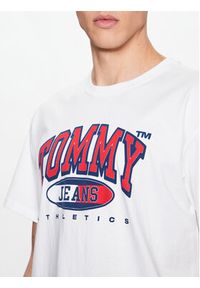 Tommy Jeans T-Shirt DM0DM16407 Biały Relaxed Fit. Kolor: biały. Materiał: bawełna #4