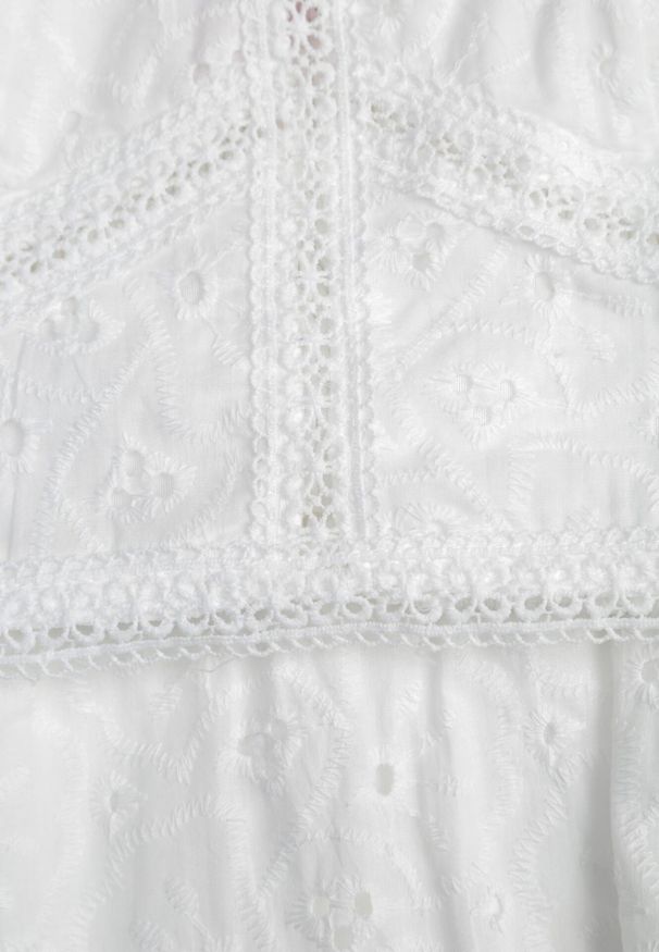 Born2be - Biały Komplet w Stylu Boho Koronkowy Top i Spódnica Rozkloszowana z Gumką w Pasie Sovemia. Kolor: biały. Materiał: koronka. Wzór: aplikacja