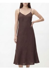 Reserved - Sukienka z lnem - ciemnobrązowy. Kolor: brązowy. Materiał: len #1