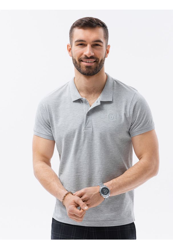 Ombre Clothing - Zestaw koszulek bawełnianych polo 3-pak - szare V11 - Rozmiar: XL. Okazja: na co dzień. Typ kołnierza: polo. Kolor: szary. Materiał: bawełna. Wzór: haft, aplikacja. Sezon: wiosna, lato. Styl: klasyczny, sportowy, wizytowy, casual