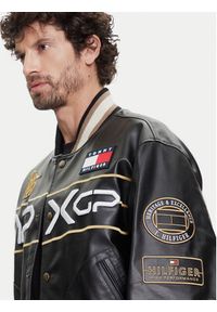 TOMMY HILFIGER - Tommy Hilfiger Kurtka z imitacji skóry F1 Movie Racing Varsity MW0MW41365 Czarny Regular Fit. Kolor: czarny. Materiał: skóra #3