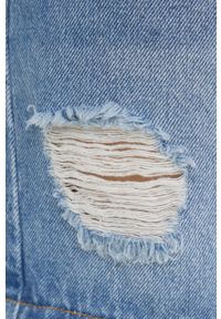Answear Lab szorty jeansowe damskie z aplikacją high waist. Okazja: na co dzień. Stan: podwyższony. Kolor: niebieski. Materiał: jeans. Wzór: aplikacja. Styl: wakacyjny