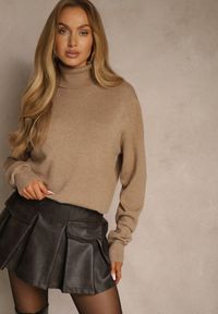 Renee - Beżowy Casualowy Golf z Bawełną i Wełną Reillisa. Okazja: na co dzień. Typ kołnierza: golf. Kolor: beżowy. Materiał: wełna, bawełna. Styl: casual #5