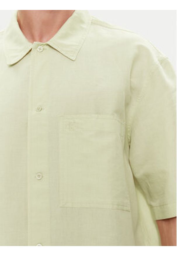 Calvin Klein Jeans Koszula J30J325173 Zielony Relaxed Fit. Kolor: zielony. Materiał: bawełna