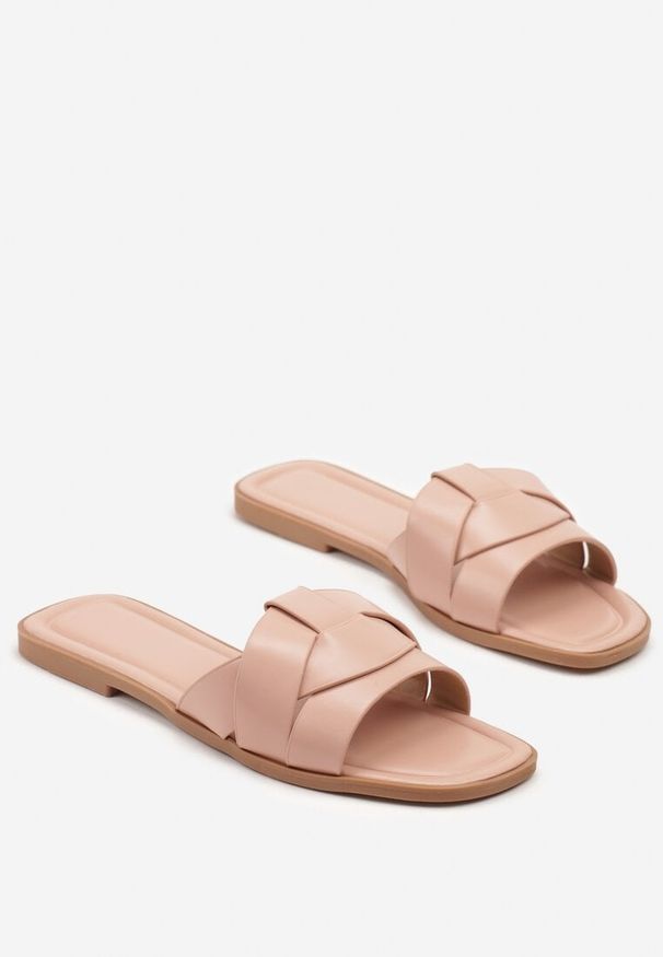 Born2be - Różowe Klapki z Przeplataną Cholewką i Kwadratowym Noskiem Redirace. Okazja: na co dzień. Kolor: różowy. Materiał: jeans. Sezon: lato. Styl: klasyczny, casual