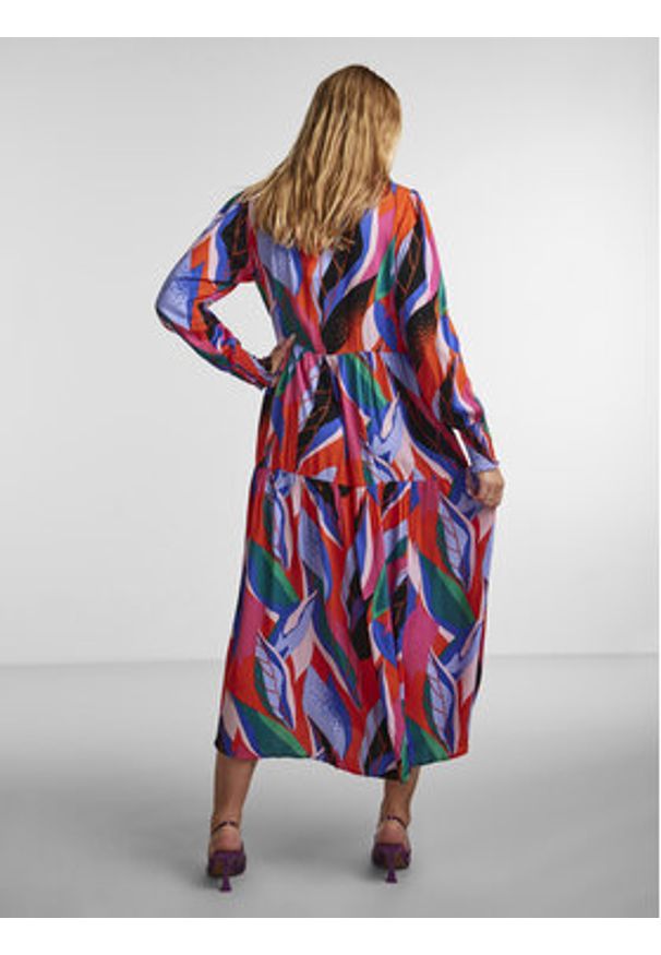 YAS Sukienka koszulowa Alira 26027838 Kolorowy Relaxed Fit. Materiał: wiskoza. Wzór: kolorowy. Typ sukienki: koszulowe