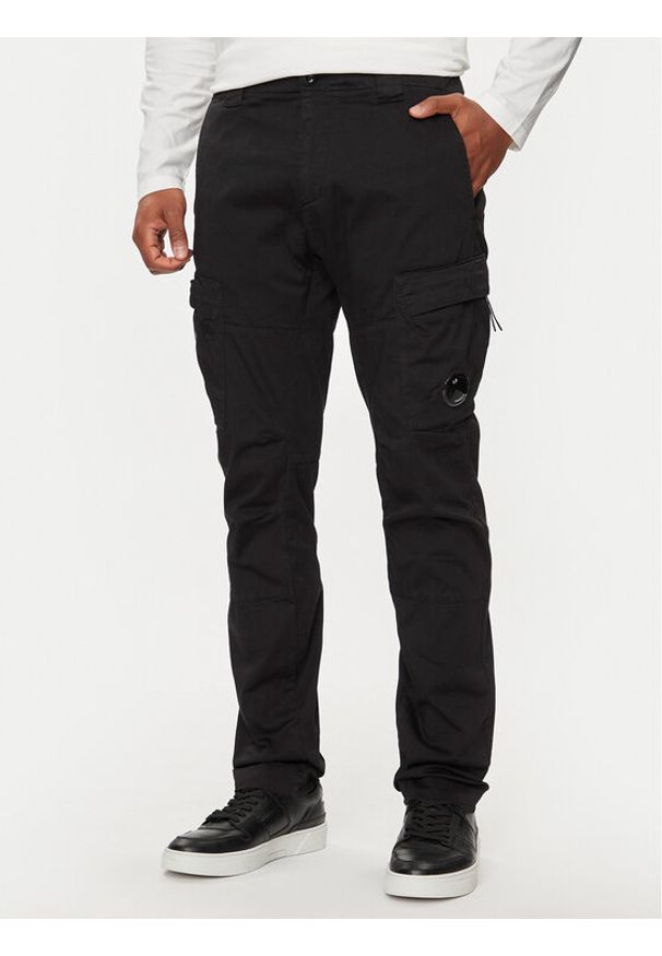 C.P. Company Spodnie materiałowe 16CMPA063A005694G Czarny Slim Fit. Kolor: czarny. Materiał: bawełna