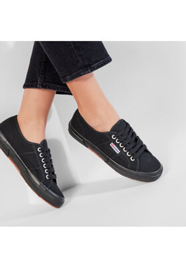 Superga Tenisówki 2750 Cotu Classic S000010 Czarny. Kolor: czarny. Materiał: materiał