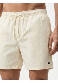 TOMMY HILFIGER - Tommy Hilfiger Szorty kąpielowe UM0UM03477 Żółty Regular Fit. Kolor: żółty. Materiał: syntetyk #3