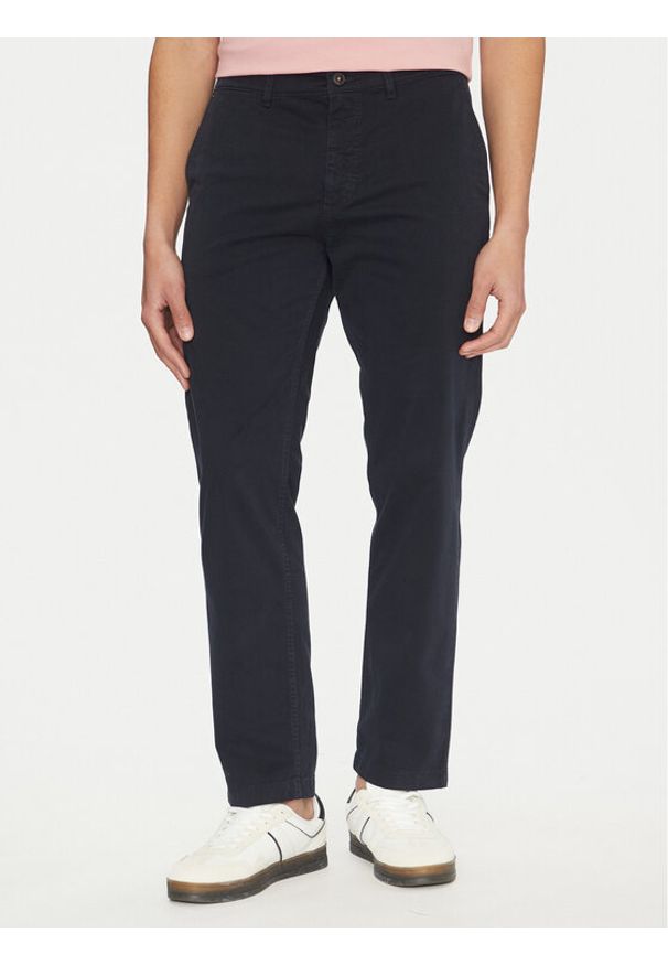 BOSS Chinosy 50534378 Granatowy Regular Fit. Kolor: niebieski. Materiał: bawełna